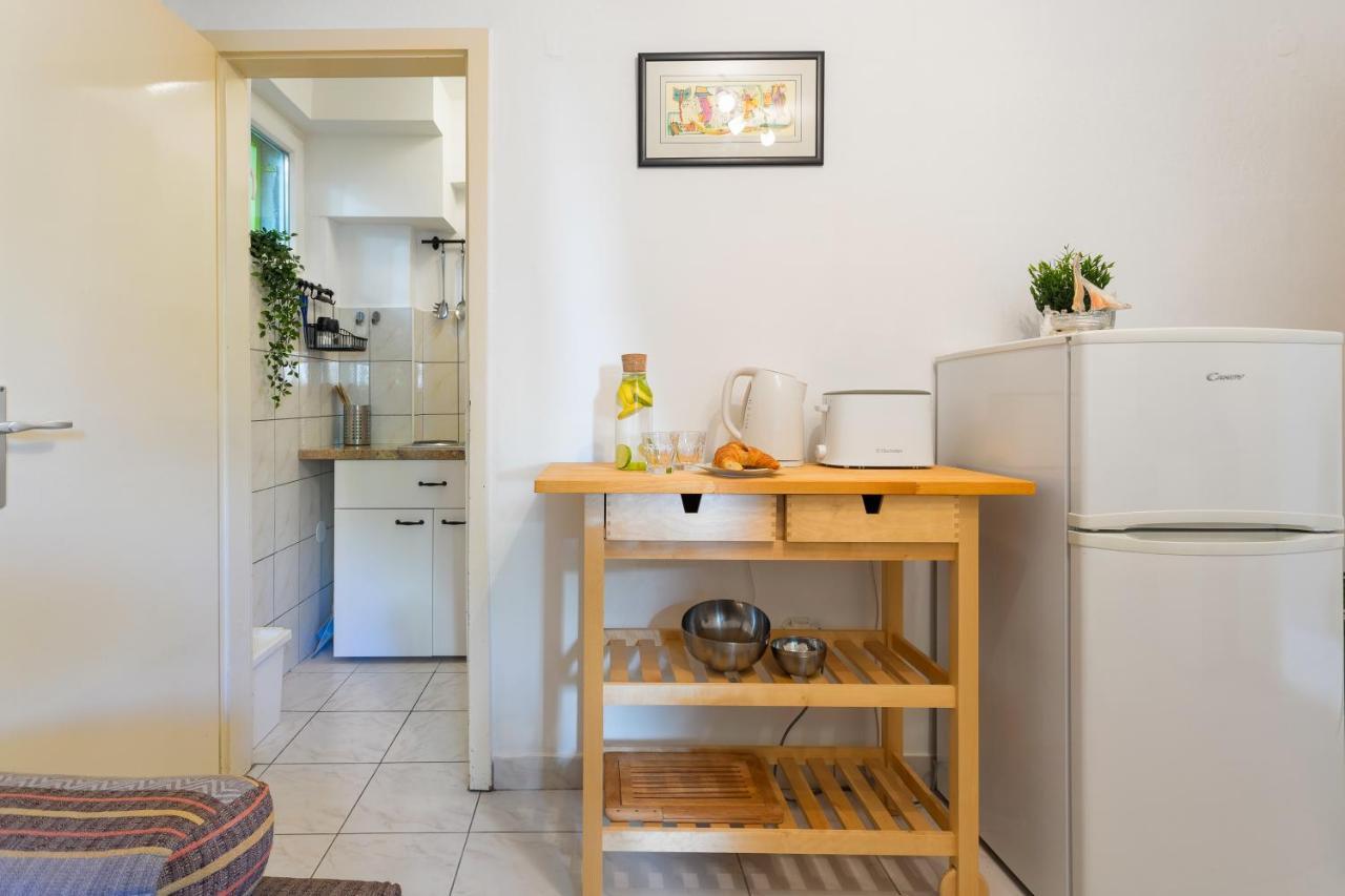 Central View Apartment Хвар Экстерьер фото