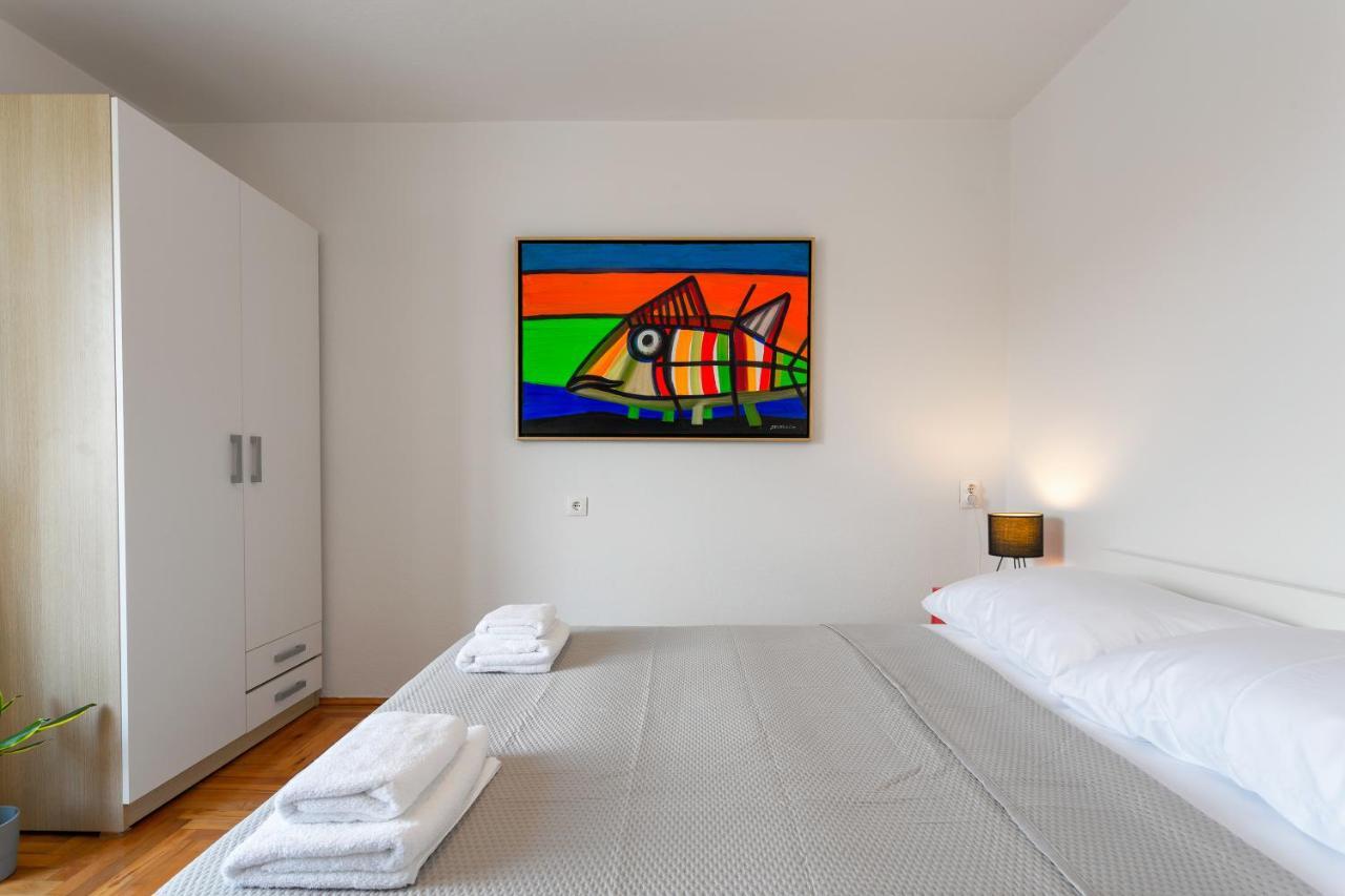 Central View Apartment Хвар Экстерьер фото